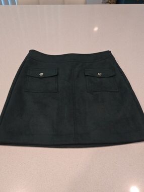 LOFT Forest Green Faux Suede Utility Pocket Mini Skirt – NWT Size 6P!